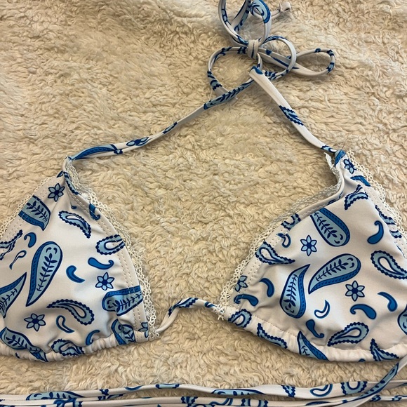SHEIN Paisley Print Bikini Set W/ Lace Trim - Picture 3 of 8
